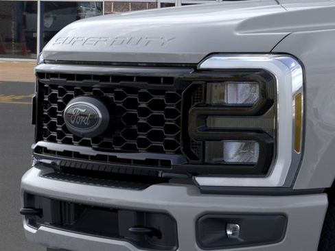 New 2026 Ford F250 XLT w/ XLT Premium Package AWD/4WD image 17