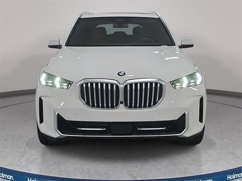 Used 2026 BMW X5 sDrive40i w/ Executive Package image 3