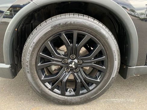 Used 2018 Mitsubishi Outlander LE AWD/4WD image 10