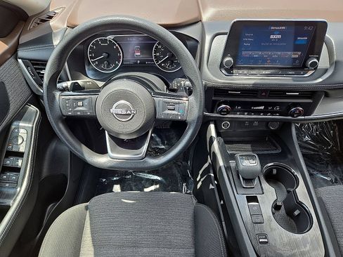 Used 2023 Nissan Rogue SV FWD image 17