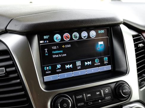 Used 2020 Chevrolet Suburban Premier w/ 6.2L Performance Package image 29