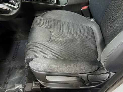 Used 2019 Hyundai Santa Fe SE image 22