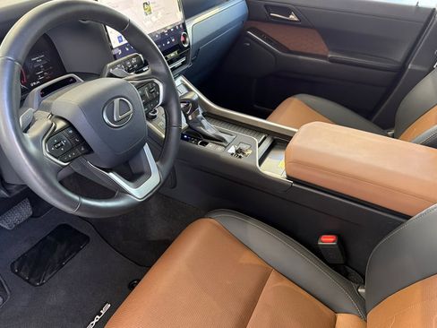 Certified 2025 Lexus GX 550 w/ Accessory Package (31) AWD/4WD image 11