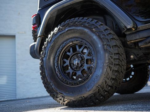 Used 2021 Jeep Wrangler Unlimited Rubicon w/ Steel Bumper Group image 18