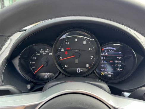 New 2025 Porsche 718 Cayman image 18