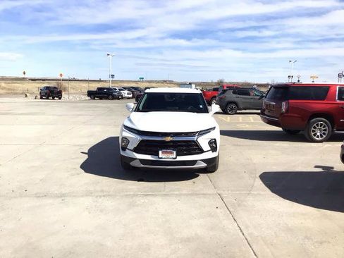 New 2026 Chevrolet Blazer LT AWD/4WD image 9
