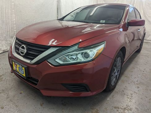 Used 2016 Nissan Altima 2.5 S w/ Power Driver Seat Package image 3