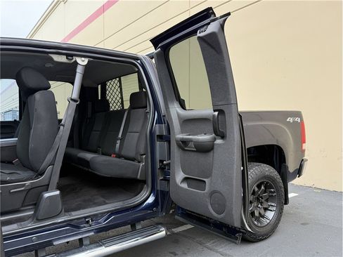 Used 2011 GMC Sierra 1500 SLE w/ Power Tech Package image 16