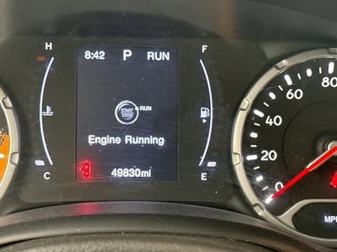 Used 2017 Jeep Renegade Latitude image 10