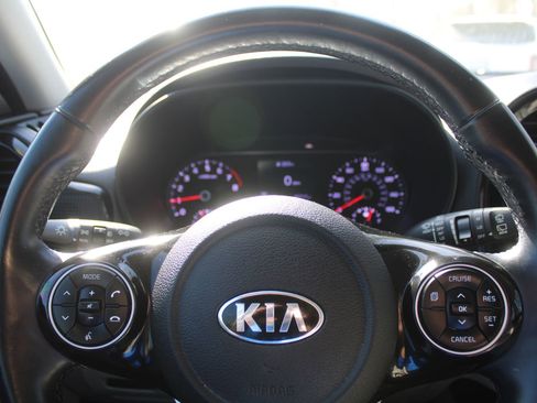 Certified 2020 Kia Soul EX image 25