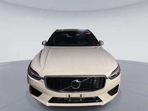 Used 2019 Volvo XC60 T5 R-Design w/ Protection Package Premier AWD/4WD image 2