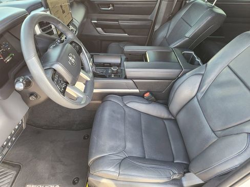 Used 2024 Toyota Sequoia Platinum image 20