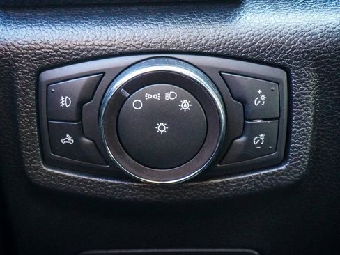 Used 2019 Ford F150 Lariat w/ Equipment Group 502A Luxury AWD/4WD image 23