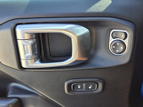 Certified 2021 Jeep Wrangler Unlimited Rubicon image 17