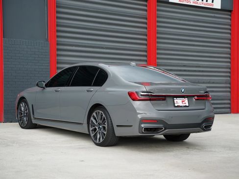 Used 2022 BMW 740i w/ M Sport Package RWD image 14