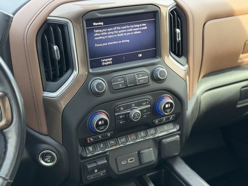 Used 2022 Chevrolet Silverado 2500 High Country w/ Z71 Off-Road Package image 20