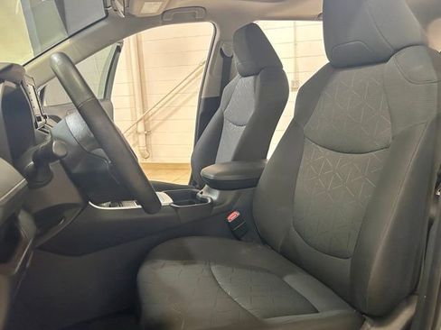 Used 2021 Toyota RAV4 XLE w/ Convenience Package AWD/4WD image 10