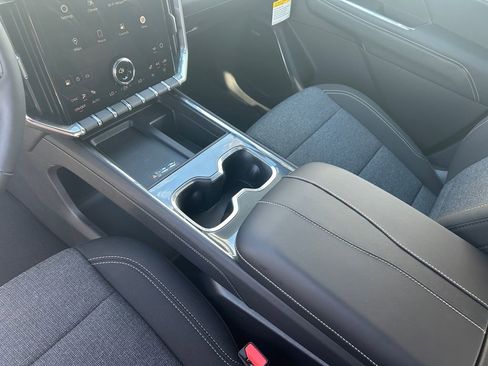 New 2026 GMC Acadia Elevation image 20