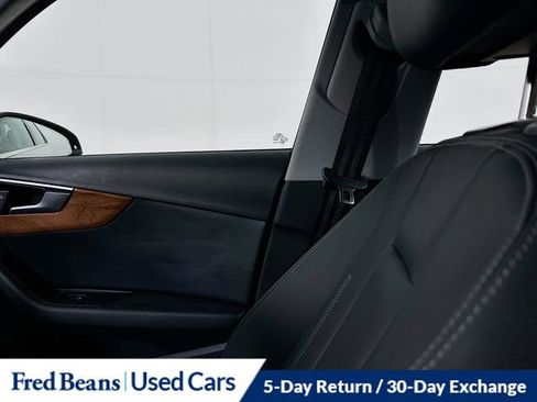 Used 2023 Audi A4 2.0T Premium w/ Convenience Package image 24