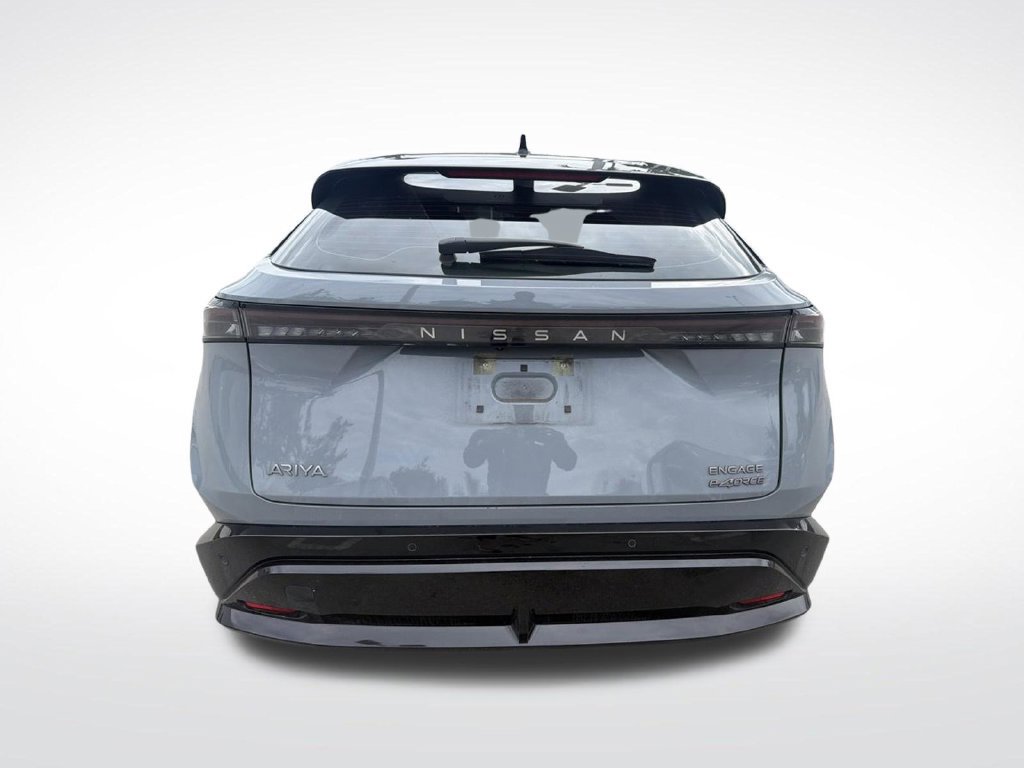 Used 2024 Nissan Ariya AWD image 7
