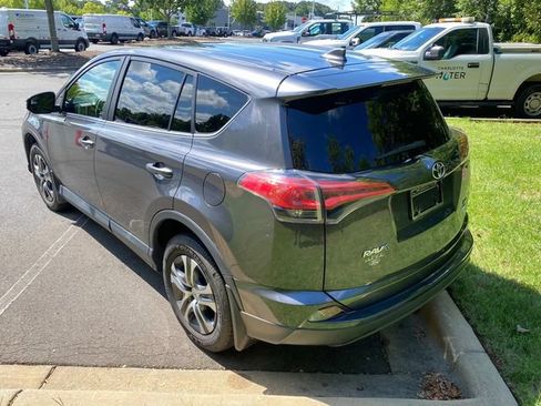 Used 2018 Toyota RAV4 LE w/ All Weather Liner Package AWD/4WD image 31