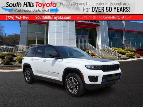 Used 2023 Jeep Grand Cherokee Trailhawk AWD/4WD image 1