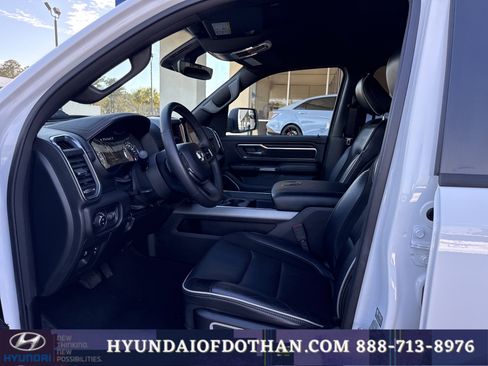 Used 2025 RAM 1500 Laramie image 11