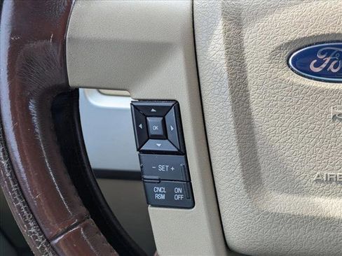Used 2014 Ford F150 King Ranch image 14