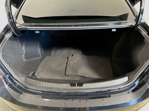 Used 2023 Chevrolet Malibu LT image 35