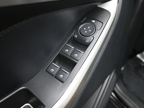 Used 2020 Ford Explorer XLT w/ Comfort Package image 22