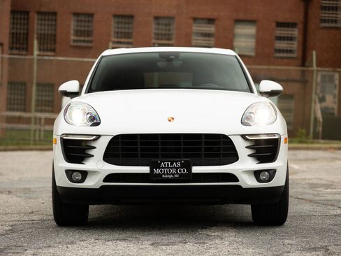 Used 2018 Porsche Macan Sport Edition image 5