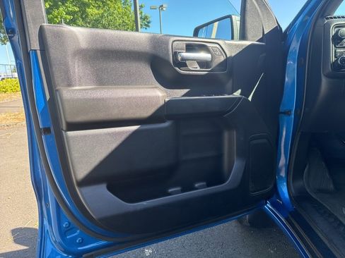 Used 2023 Chevrolet Silverado 1500 Custom image 11