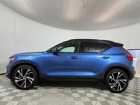 Used 2020 Volvo XC40 T5 R-Design AWD/4WD image 4