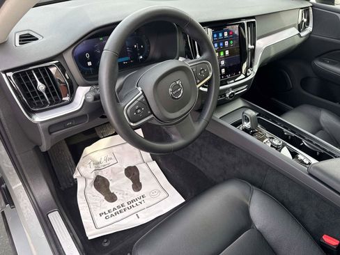 Used 2024 Volvo S60 B5 Core w/ Climate Package image 22