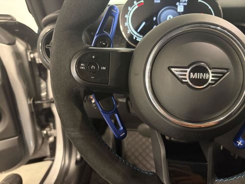 Used 2024 MINI Cooper S FWD image 22