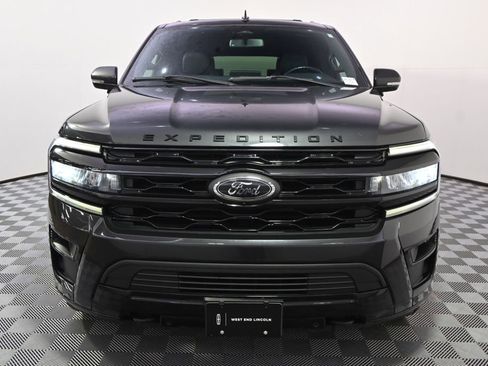 Used 2022 Ford Expedition Max Limited image 10