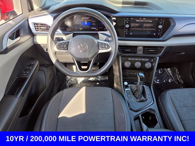 Used 2023 Volkswagen Taos SE w/ Panoramic Sunroof Package FWD image 12