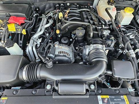 Used 2022 Jeep Gladiator Rubicon w/ LED Lighting Group image 23