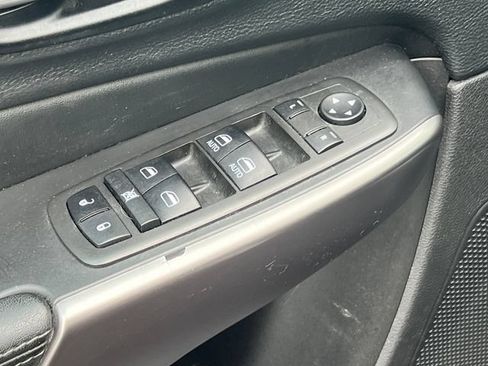 Used 2021 Jeep Cherokee Limited AWD/4WD image 18