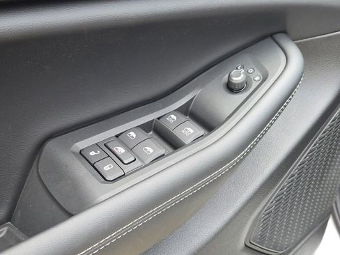 New 2025 Jeep Grand Cherokee L Altitude image 24