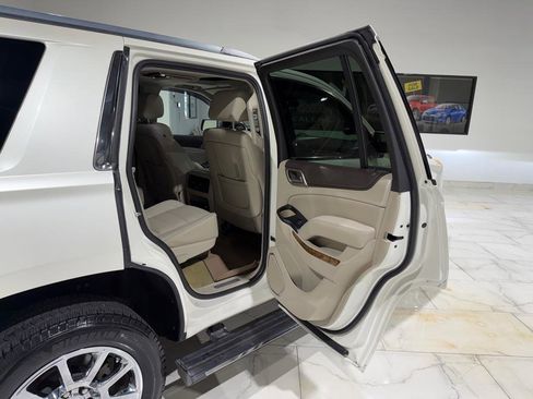 Used 2015 GMC Yukon Denali w/ Touring Package AWD/4WD image 17