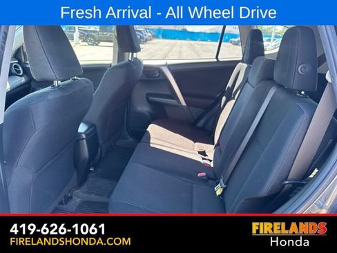 Used 2018 Toyota RAV4 LE w/ All Weather Liner Package AWD/4WD image 27