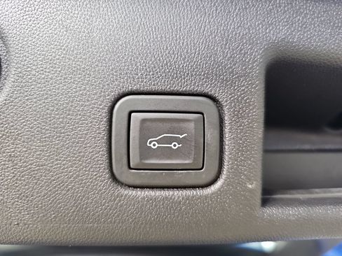 Used 2024 Chevrolet Equinox LT AWD/4WD image 17