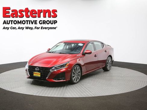 Used 2023 Nissan Altima 2.5 SL FWD image 55
