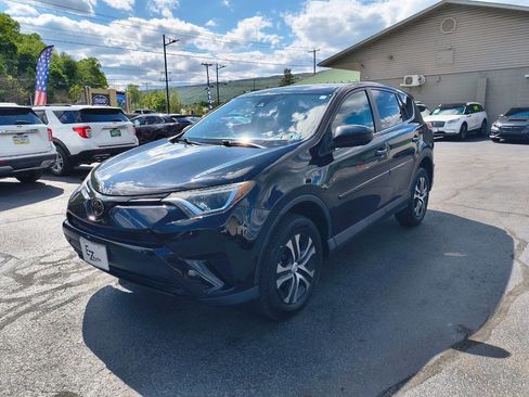 Used 2018 Toyota RAV4 LE w/ All Weather Liner Package AWD/4WD image 4