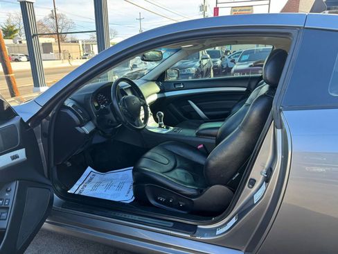 Used 2009 INFINITI G37 x Coupe w/ Premium Pkg image 12