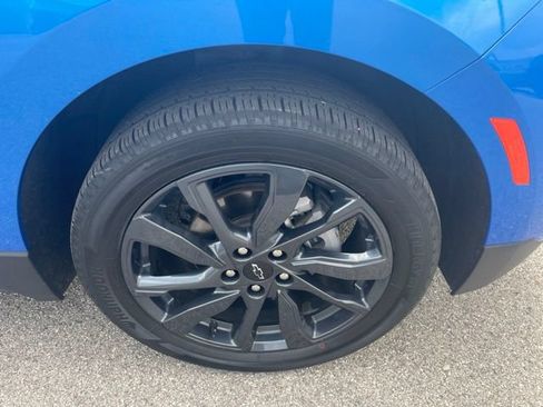 Used 2024 Chevrolet Equinox RS w/ LPO, Floor Liner Package FWD image 29