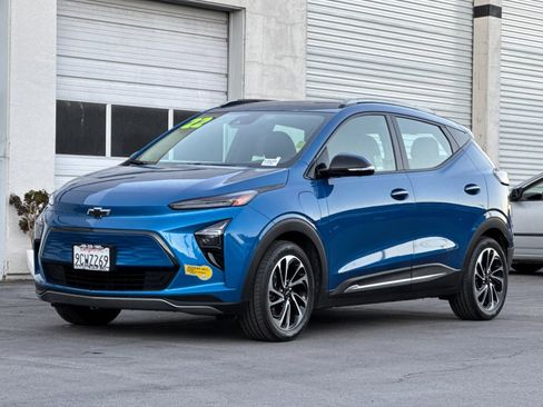 Used 2022 Chevrolet Bolt EUV Premier image 8