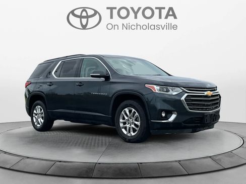 Used 2019 Chevrolet Traverse LT FWD image 7