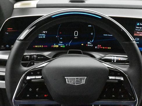 Used 2026 Cadillac Vistiq Luxury AWD/4WD image 9
